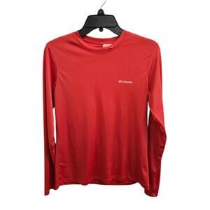 NWOT S Columbia athletic shirt
